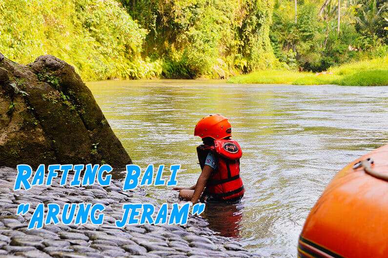 Arung jeram kondisi sungai ayung