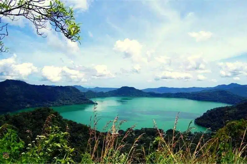 Danau Sano Nggoang