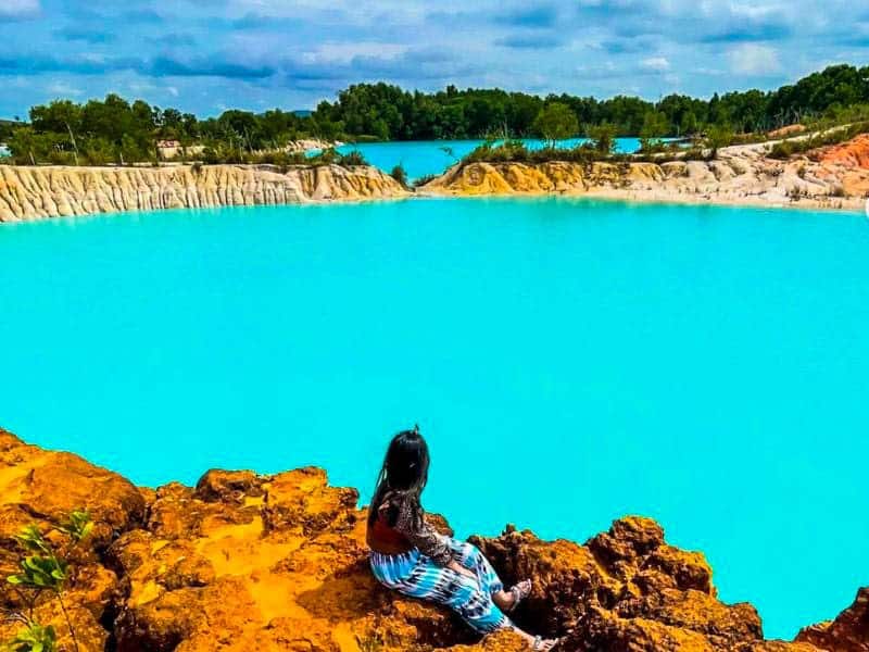 danau biru kijang bintan island